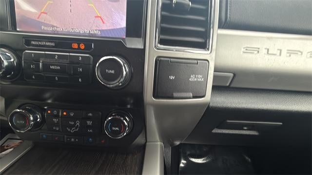 2020 Ford Super Duty F-250 SRW LARIAT 4WD Crew Cab 6.75' Box