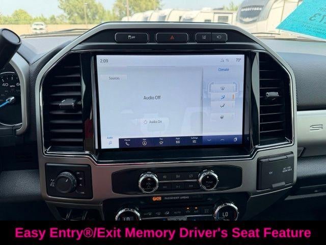 2022 Ford Super Duty F-350 SRW LARIAT 4WD Crew Cab 6.75' Box