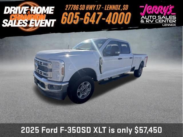 2025 Ford Super Duty F-350 SRW XL 4WD Crew Cab 6.75' Box