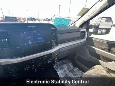 2025 Ford Super Duty F-350 SRW XL 4WD Crew Cab 6.75' Box