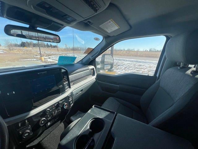 2025 Ford Super Duty F-350 SRW XL 4WD Crew Cab 6.75' Box