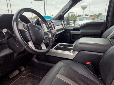 2018 Ford Super Duty F-350 SRW Platinum 4WD Crew Cab 6.75' Box