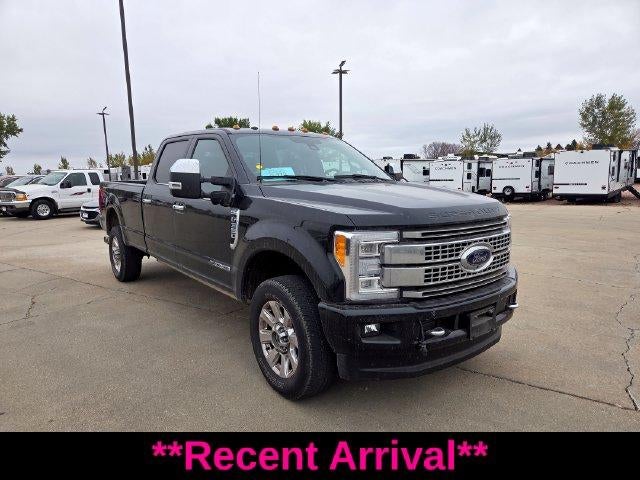 2018 Ford Super Duty F-350 SRW Platinum 4WD Crew Cab 6.75' Box