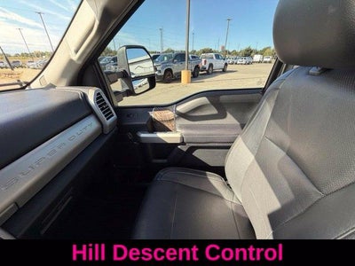 2017 Ford Super Duty F-350 SRW Lariat 4WD Crew Cab 6.75' Box