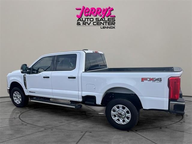 2024 Ford Super Duty F-350 SRW XLT 4WD Crew Cab 6.75' Box