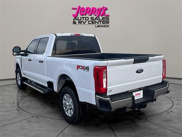2024 Ford Super Duty F-350 SRW XLT 4WD Crew Cab 6.75' Box