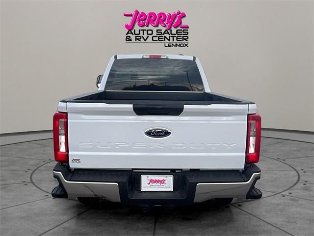 2024 Ford Super Duty F-350 SRW XLT 4WD Crew Cab 6.75' Box