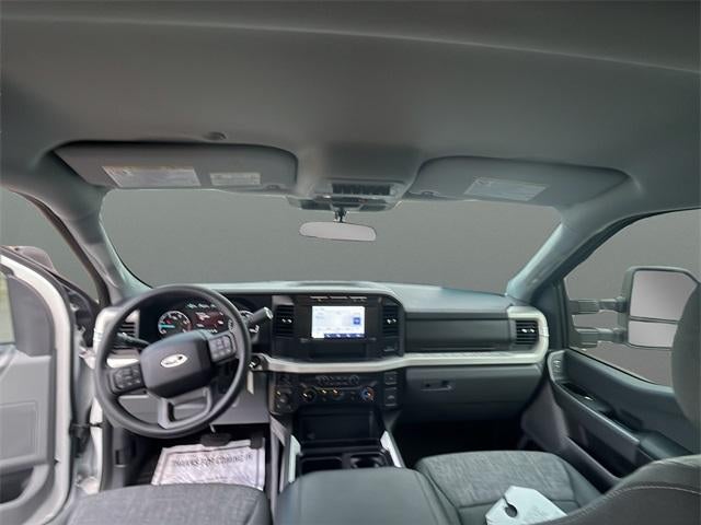 2024 Ford Super Duty F-350 SRW XLT 4WD Crew Cab 6.75' Box