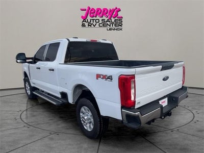 2024 Ford Super Duty F-350 SRW XLT 4WD Crew Cab 6.75' Box