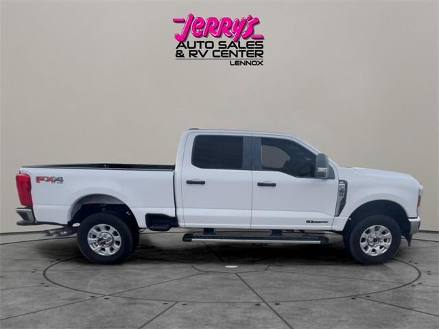 2024 Ford Super Duty F-350 SRW XLT 4WD Crew Cab 6.75' Box