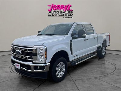 2024 Ford Super Duty F-350 SRW XLT 4WD Crew Cab 6.75' Box
