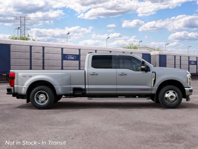 2027 Ford Super Duty F-350 DRW LARIAT 4WD Crew Cab 8' Box