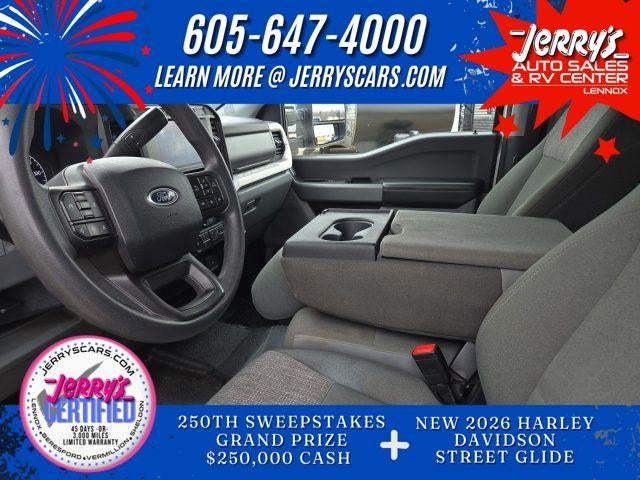 2024 Ford Super Duty F-350 DRW XL 4WD Crew Cab 8' Box