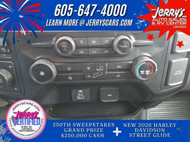2024 Ford Super Duty F-350 DRW XL 4WD Crew Cab 8' Box