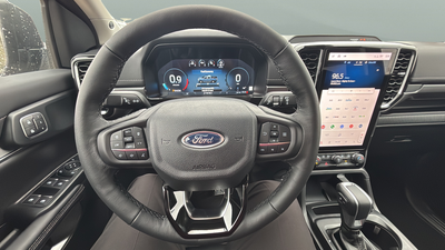 2025 Ford Ranger LARIAT 4WD SuperCrew 5' Box