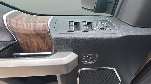 2020 Ford F-150 LARIAT 4WD SuperCrew 5.5' Box