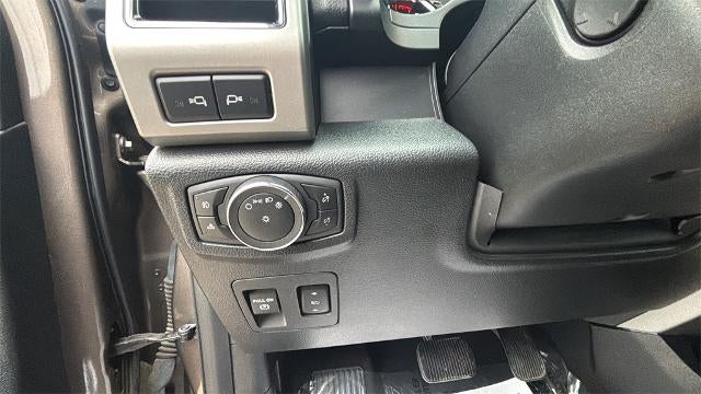 2020 Ford F-150 LARIAT 4WD SuperCrew 5.5' Box