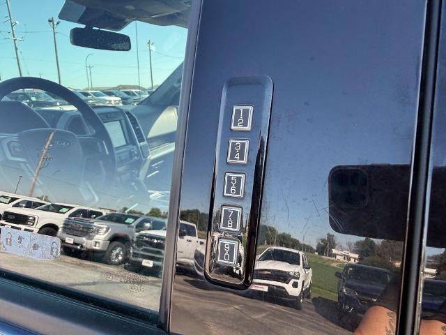 2019 Ford F-150 LARIAT 4WD SuperCrew 5.5' Box
