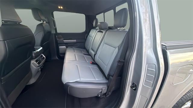 2022 Ford F-150 LARIAT 4WD SuperCrew 5.5' Box