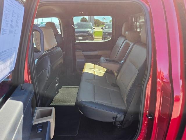 2022 Ford F-150 LARIAT 4WD SuperCrew 5.5' Box