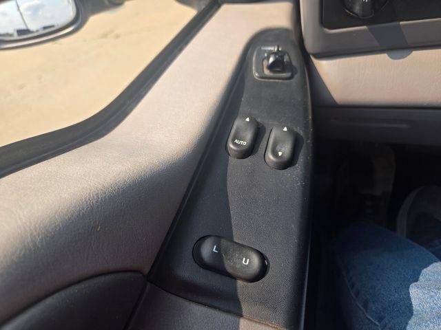 2001 Ford Super Duty F-250 XLT