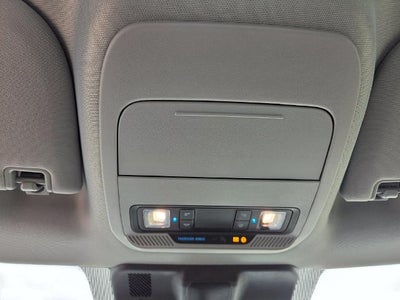 2027 Ford Super Duty F-350 SRW XLT 4WD Reg Cab 8' Box