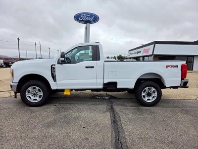 2027 Ford Super Duty F-350 SRW XLT 4WD Reg Cab 8' Box