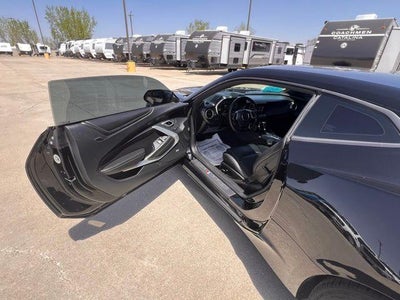 2018 Chevrolet Camaro 2dr Coupe 2SS