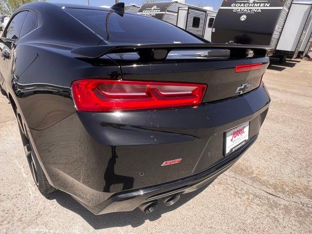 2018 Chevrolet Camaro 2dr Coupe 2SS