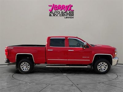 2017 Chevrolet Silverado 3500 HD Crew Cab Standard Box 4-Wheel Drive LTZ