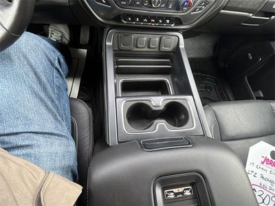 2017 Chevrolet Silverado 3500 HD Crew Cab Standard Box 4-Wheel Drive LTZ