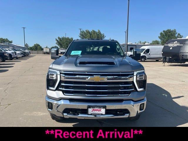 2026 Chevrolet Silverado 3500 HD Crew Cab Standard Box 4-Wheel Drive LTZ