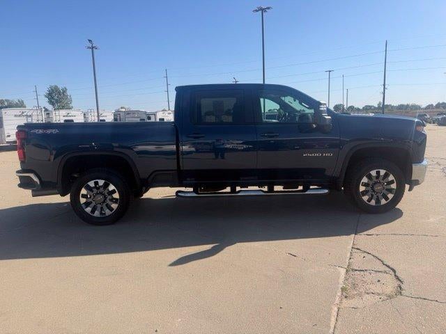 2021 Chevrolet Silverado 2500 HD Crew Cab Standard Box 4-Wheel Drive LT