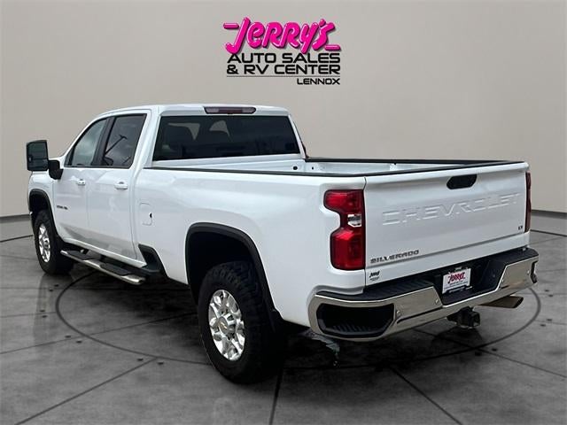 2024 Chevrolet Silverado 3500 HD Crew Cab Standard Box 4-Wheel Drive LT