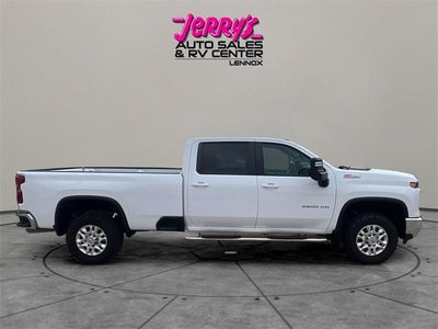 2024 Chevrolet Silverado 3500 HD Crew Cab Standard Box 4-Wheel Drive LT