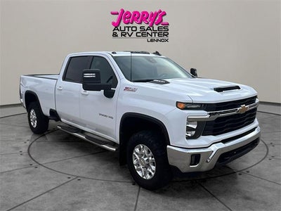 2024 Chevrolet Silverado 3500 HD Crew Cab Standard Box 4-Wheel Drive LT