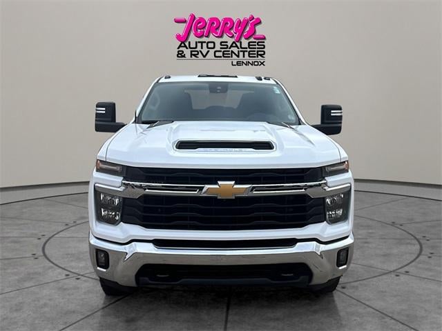 2024 Chevrolet Silverado 3500 HD Crew Cab Standard Box 4-Wheel Drive LT