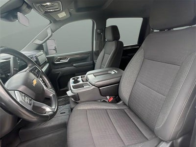 2024 Chevrolet Silverado 3500 HD Crew Cab Standard Box 4-Wheel Drive LT