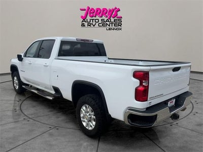 2024 Chevrolet Silverado 3500 HD Crew Cab Standard Box 4-Wheel Drive LT