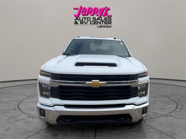 2024 Chevrolet Silverado 3500 HD Crew Cab Standard Box 4-Wheel Drive LT