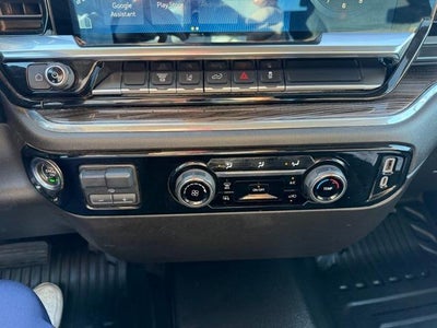 2024 Chevrolet Silverado 3500 HD Crew Cab Long Box 4-Wheel Drive LT