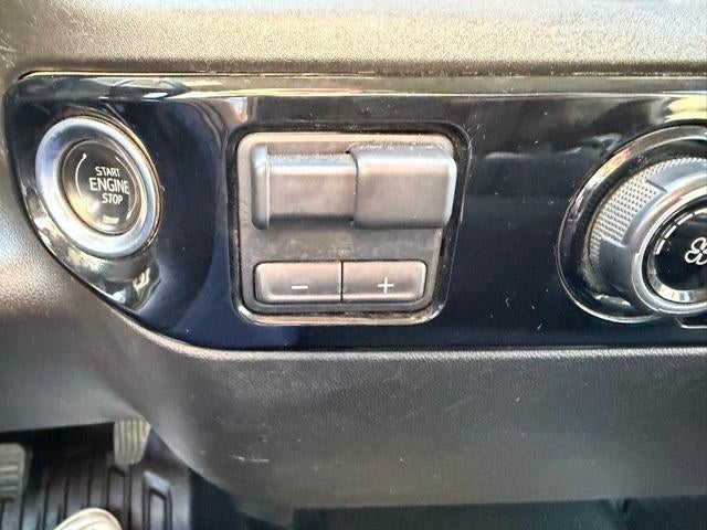 2024 Chevrolet Silverado 3500 HD Crew Cab Long Box 4-Wheel Drive LT