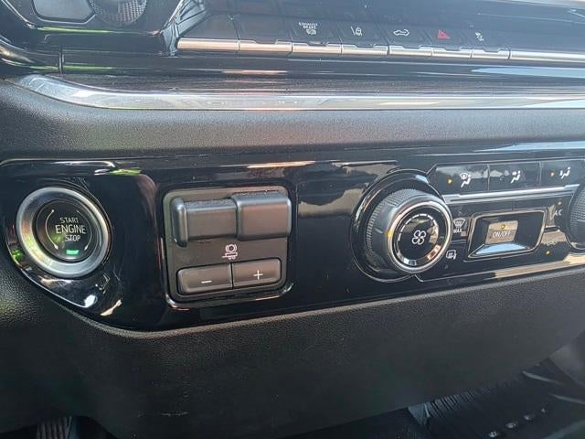 2024 Chevrolet Silverado 3500 HD Crew Cab Long Box 4-Wheel Drive LT