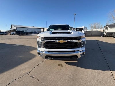 2024 Chevrolet Silverado 3500 HD Crew Cab Long Box 4-Wheel Drive LT