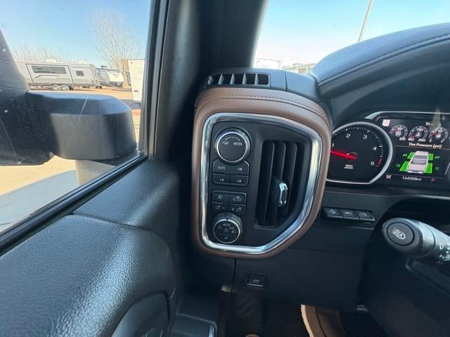 2021 Chevrolet Silverado 3500 HD Crew Cab Long Box 4-Wheel Drive High Country