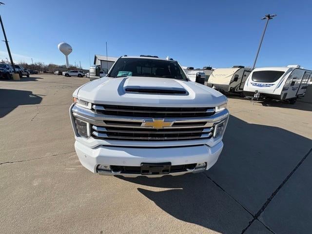 2021 Chevrolet Silverado 3500 HD Crew Cab Long Box 4-Wheel Drive High Country