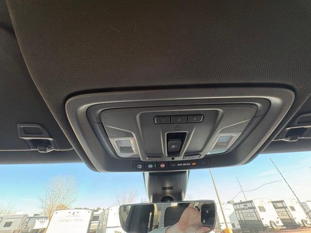 2021 Chevrolet Silverado 3500 HD Crew Cab Long Box 4-Wheel Drive High Country