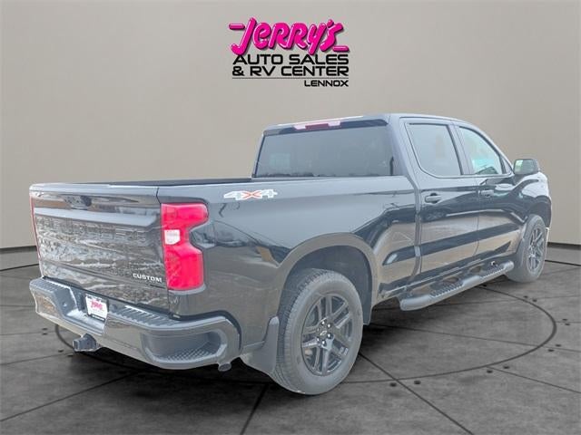2024 Chevrolet Silverado 1500 Crew Cab Standard Box 4-Wheel Drive Custom