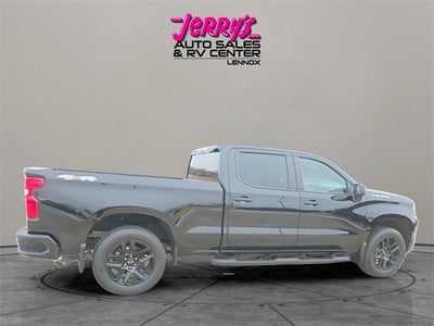 2024 Chevrolet Silverado 1500 Crew Cab Standard Box 4-Wheel Drive Custom