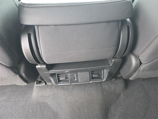 2024 Chevrolet Silverado 1500 Crew Cab Standard Box 4-Wheel Drive Custom